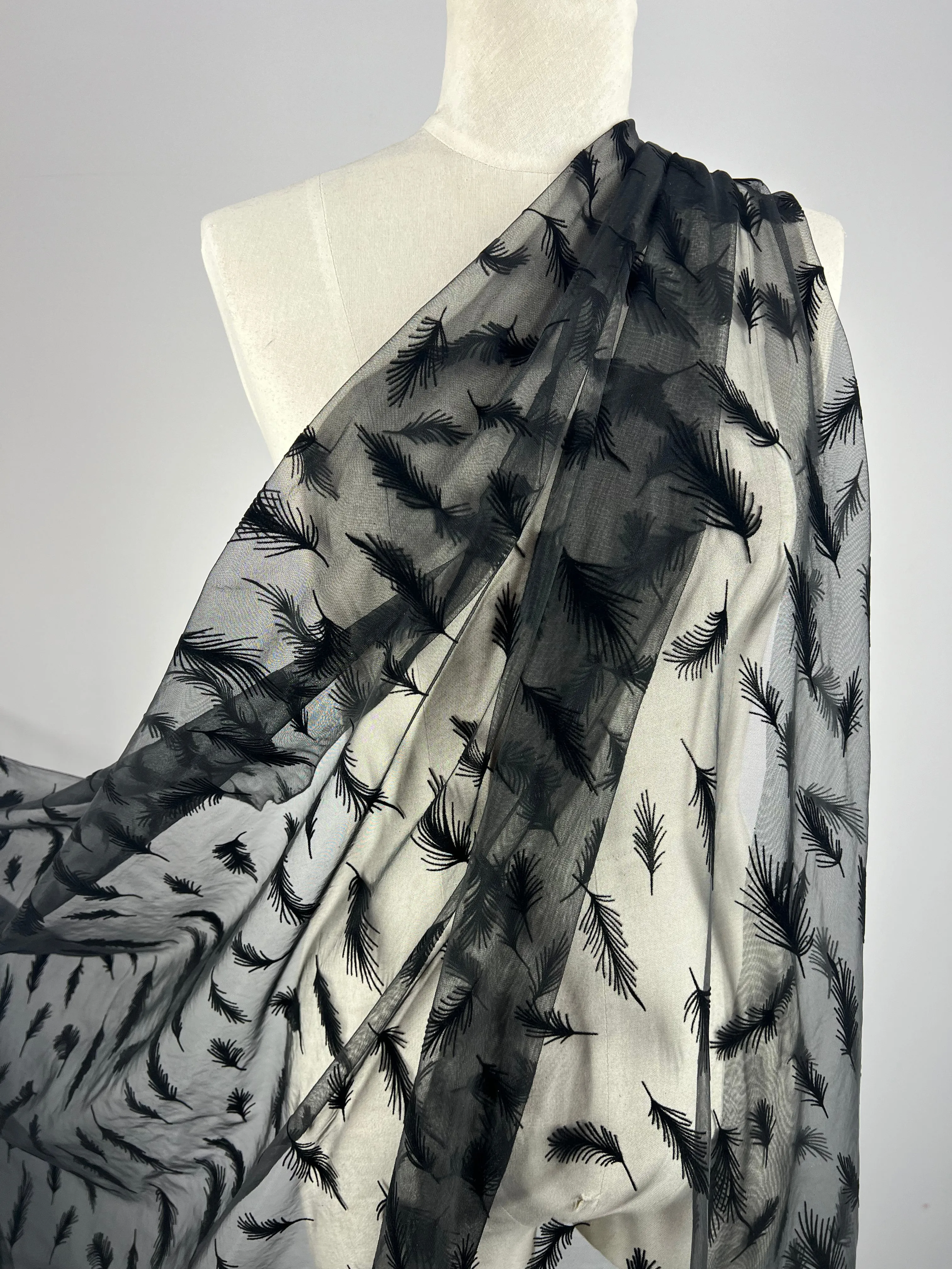 Evening Tulle Lace - Black Feathers - 160cm
