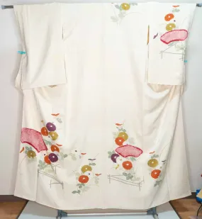 Light Beige Kimono Chrysanthemum Flowers Genuine Shibori Vintage Silk Houmongi Homongi Golden Thread