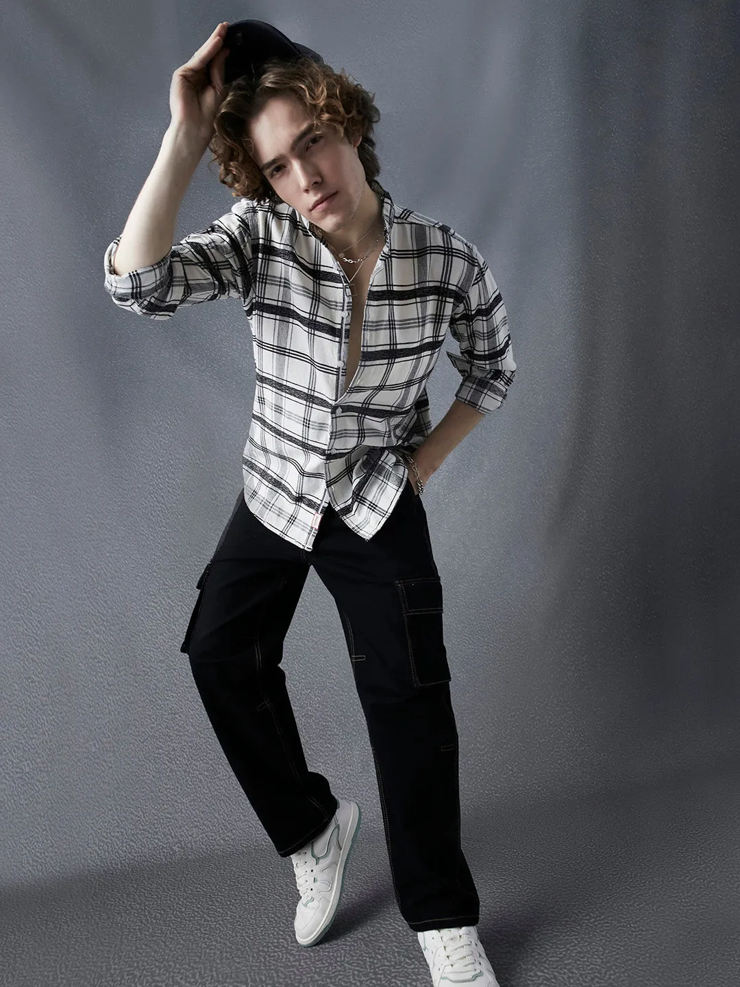 Men Relaxed Fit Cotton Textured Checked Mandarin Collar White Cotton Check Shirt