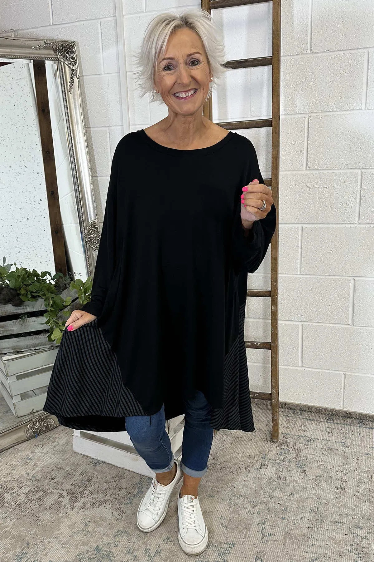 Tamara Slouch Cotton Top Black